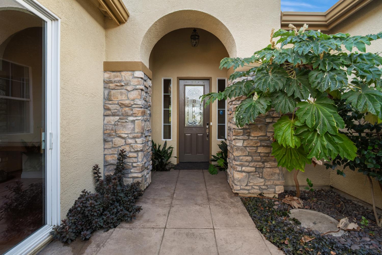 9341 Courtney Way