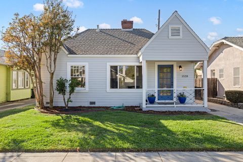 MLS: 225056495