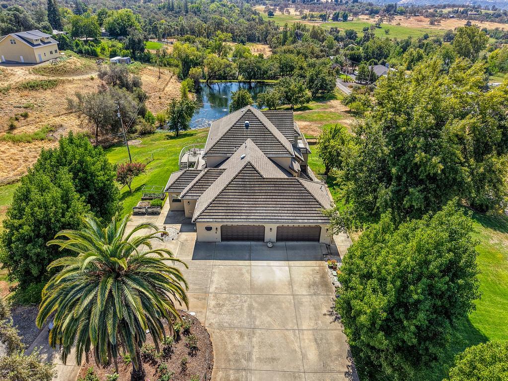 2280 Country Lane