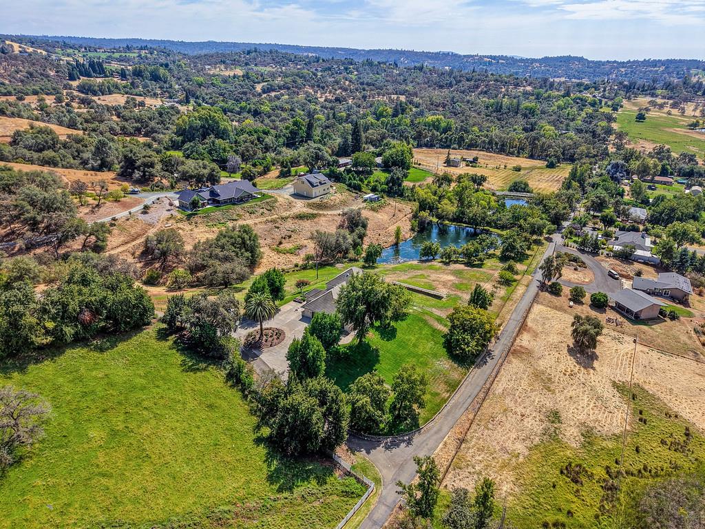 2280 Country Lane