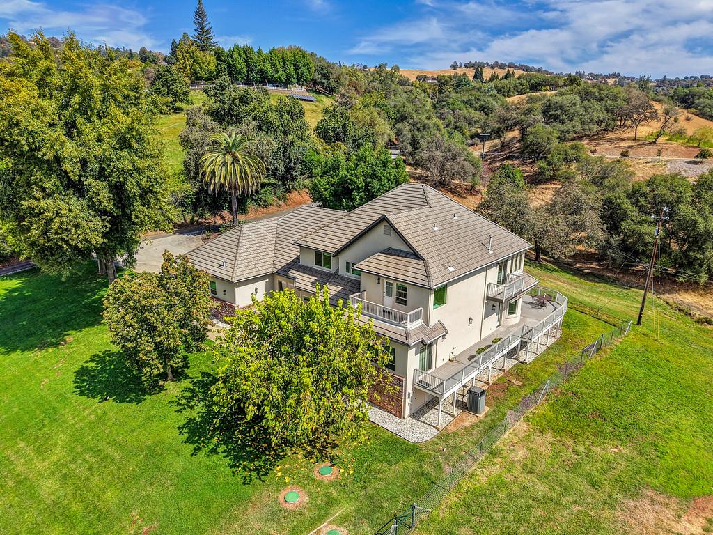 2280 Country Lane