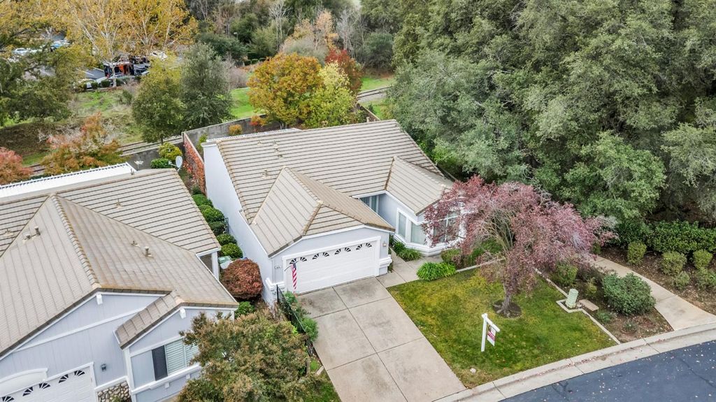Photo of 510 Diamond Glen Circle, Folsom, CA 95630 (MLS # 225146095)