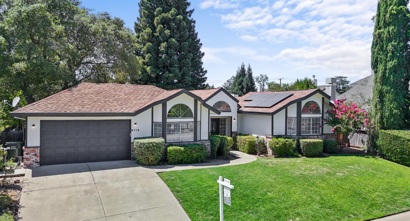 6113 Kenneth Oak Way