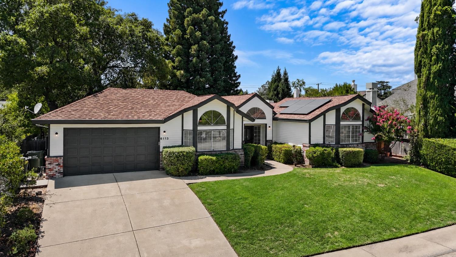 6113 Kenneth Oak Way