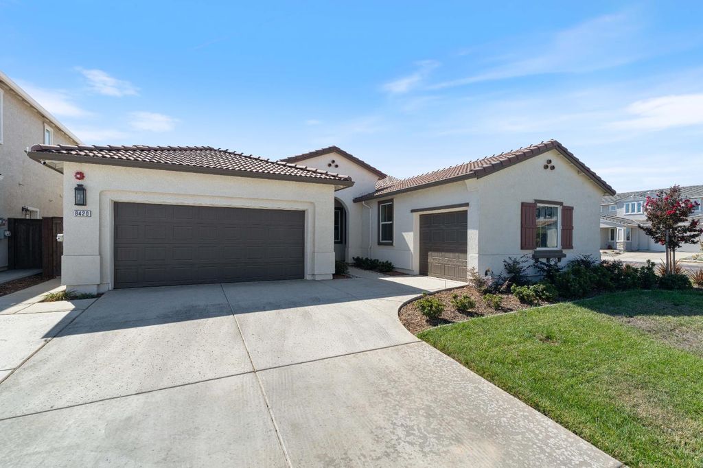 Photo of 8420 Haley Circle, Elk Grove, CA 95757 (MLS # 225125395)
