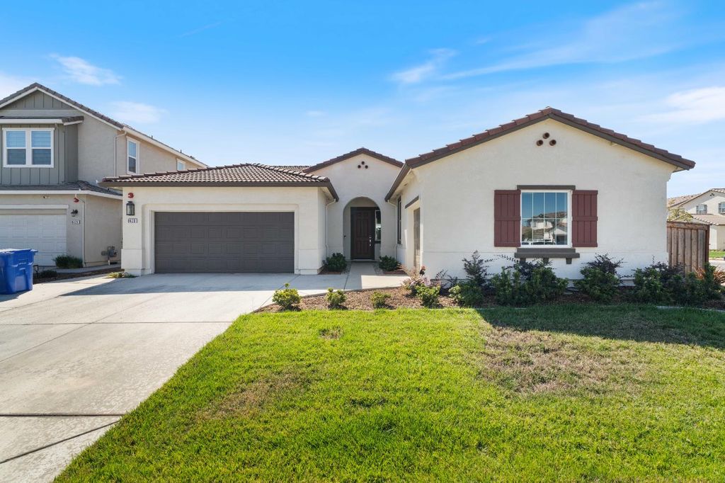 Photo of 8420 Haley Circle, Elk Grove, CA 95757 (MLS # 225125395)