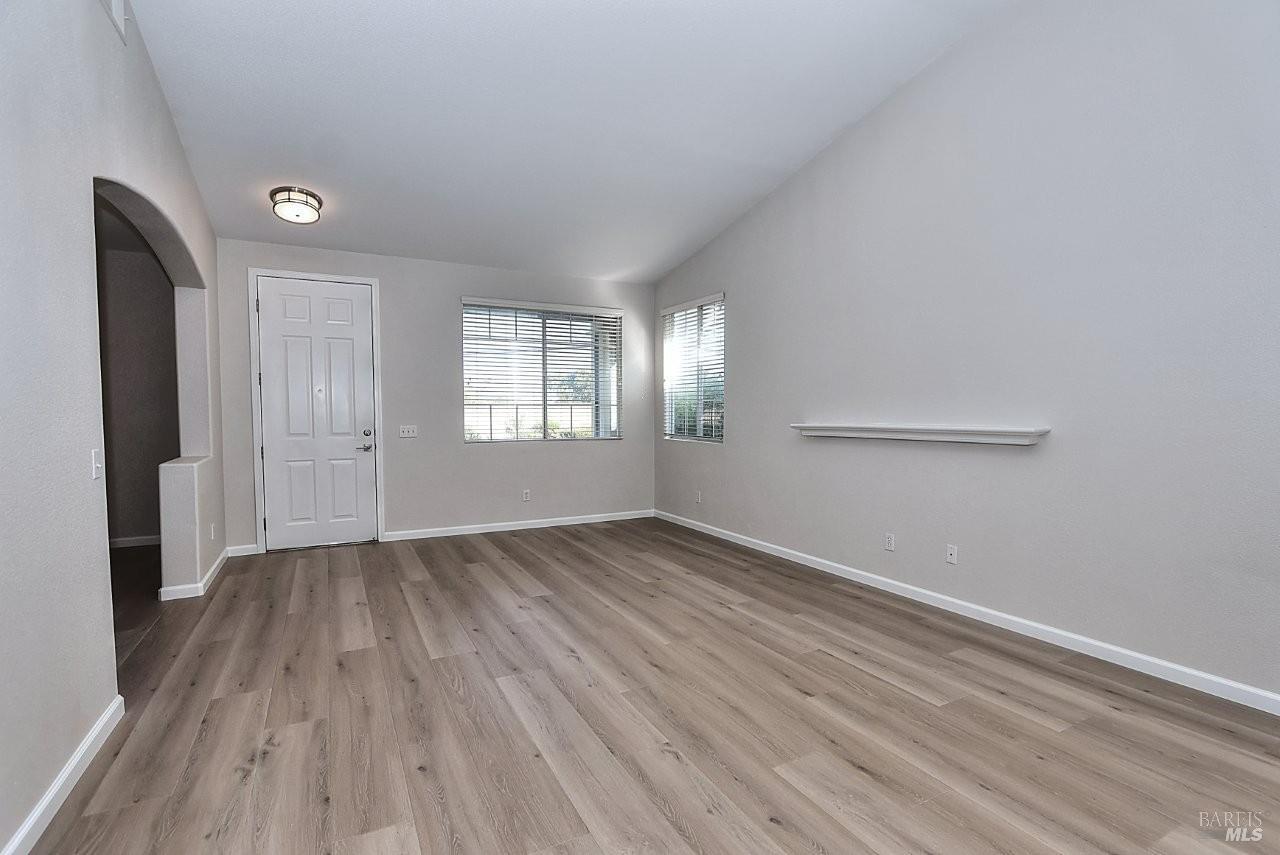 293 Mandarin Circle