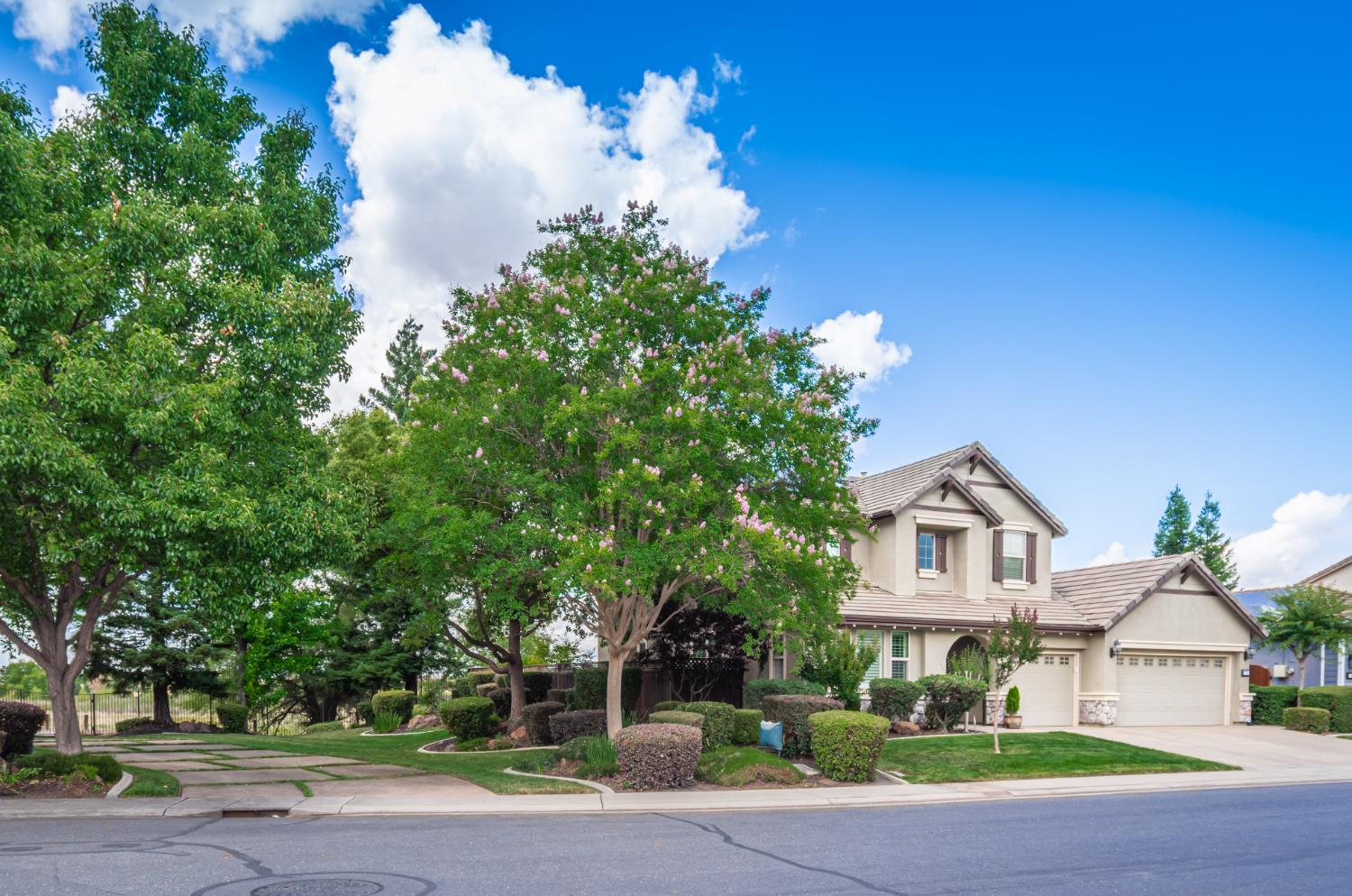 1136 Oak Valley Drive