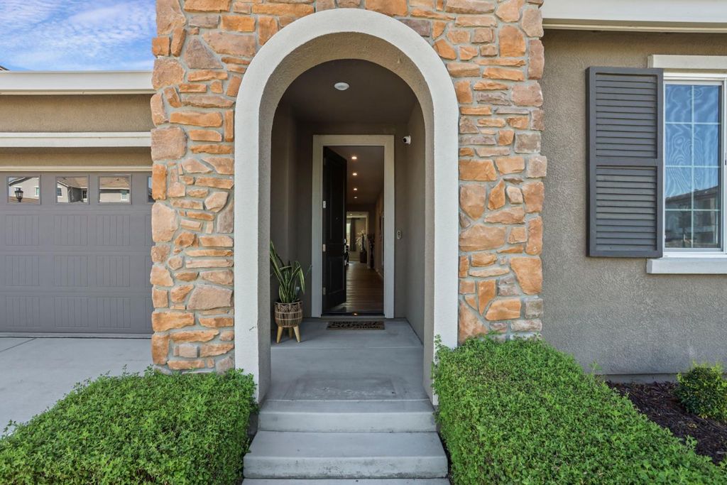 Photo of 10908 Monomoy Way, Stockton, CA 95219 (MLS # 226016981)