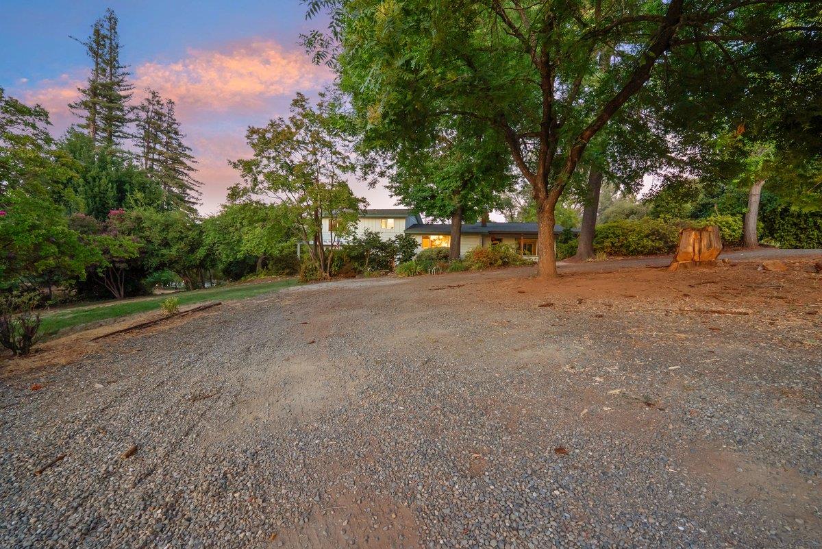 2515 Flume Lane