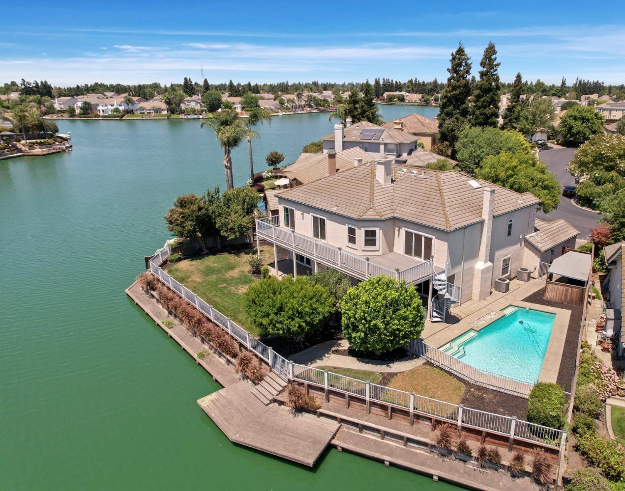 3551 Bluelake Circle
