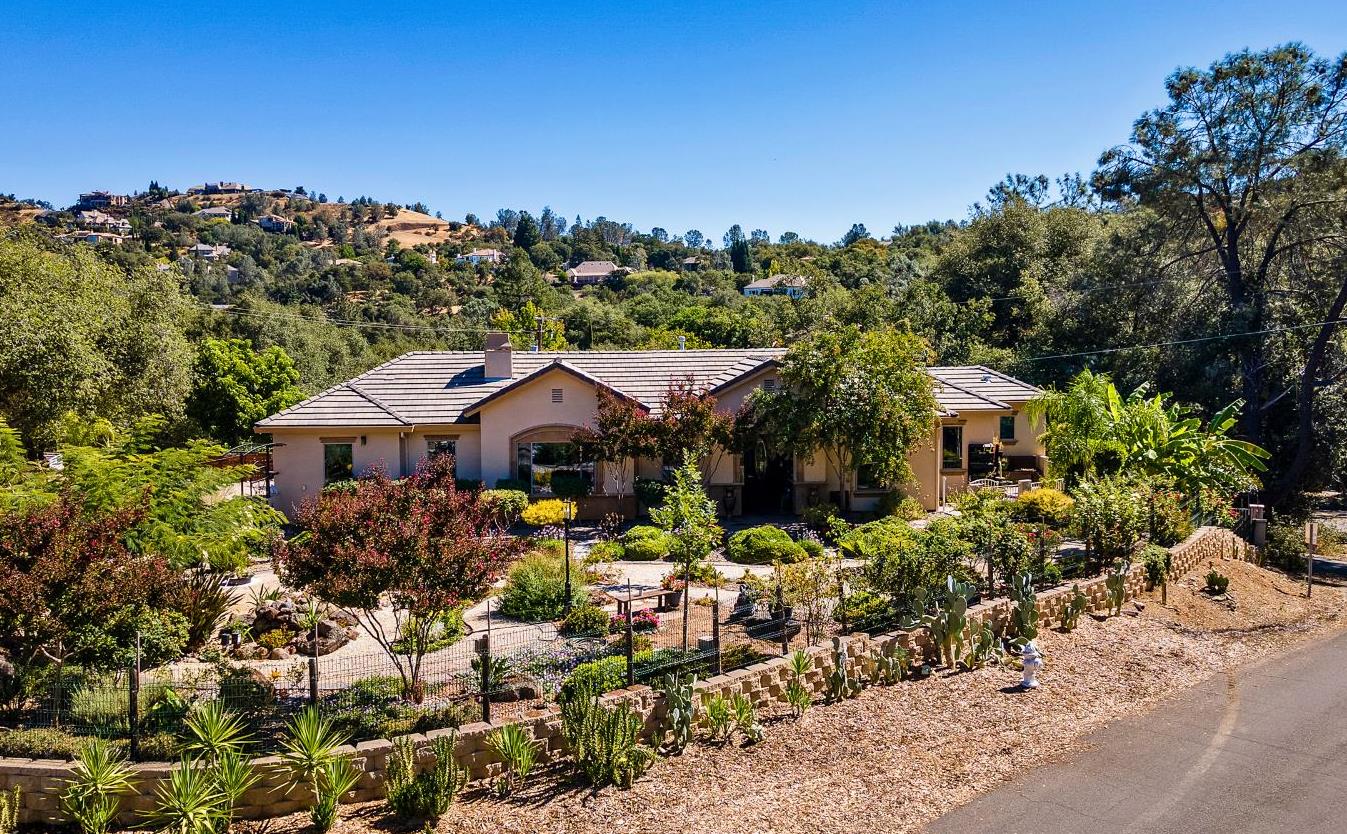1547 Toro Place