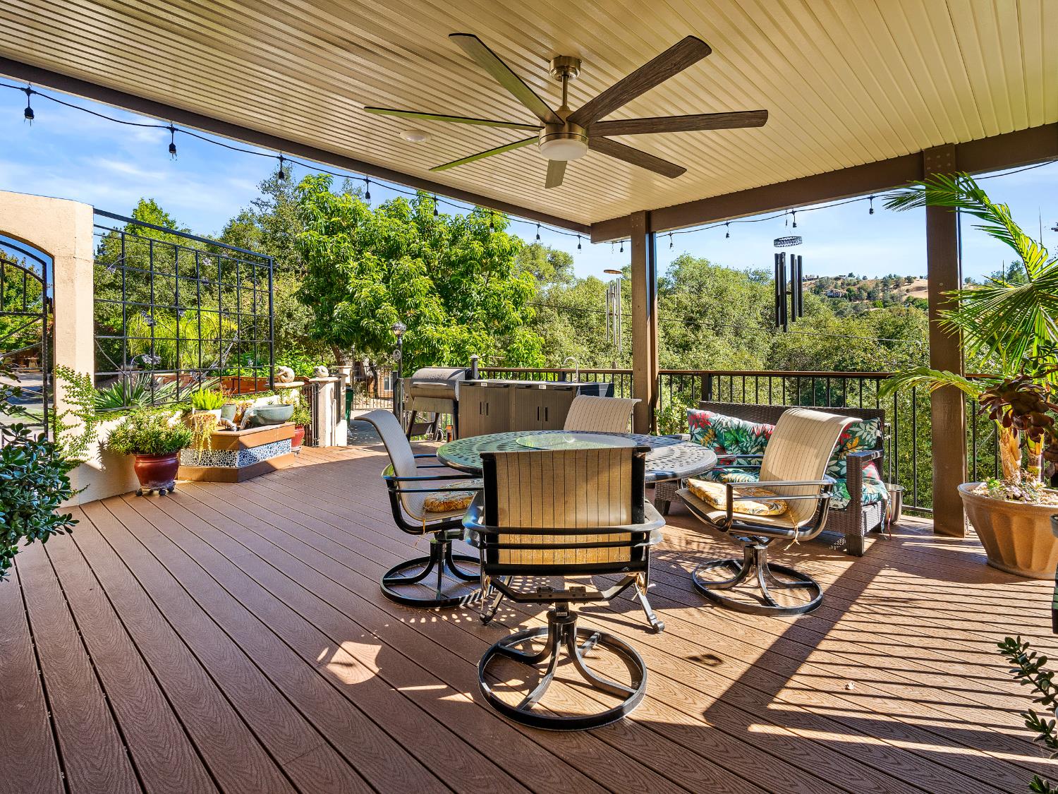 El Dorado Hills, California 95762, United States, 3 Bedrooms Bedrooms, ,3 BathroomsBathrooms,Residential,Active,196186