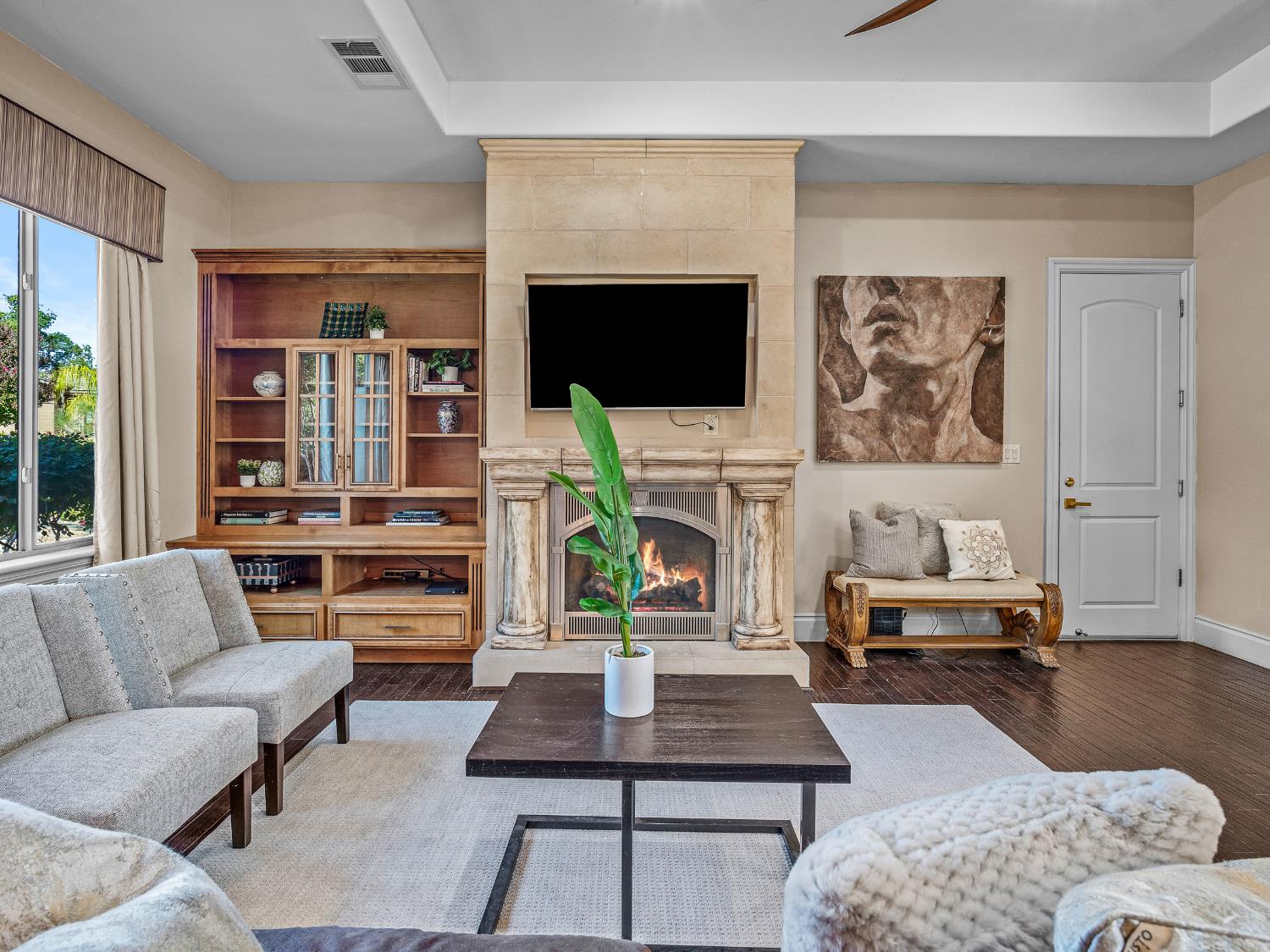 1547 Toro Place