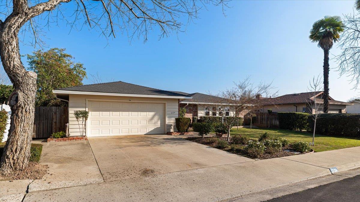 3724 Columbine Drive