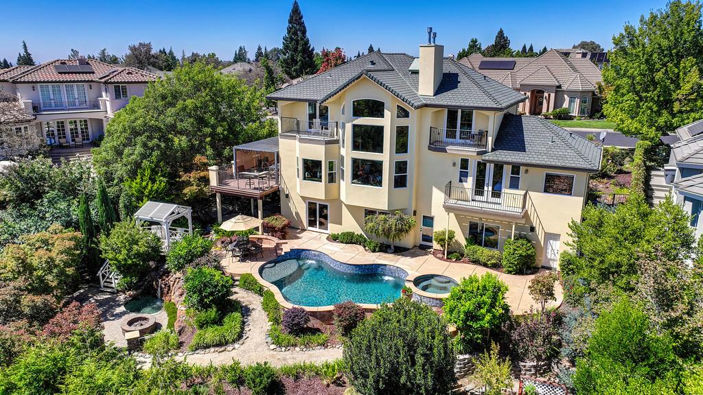 585 Riverview Drive