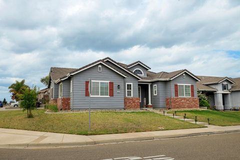 MLS: 225053091