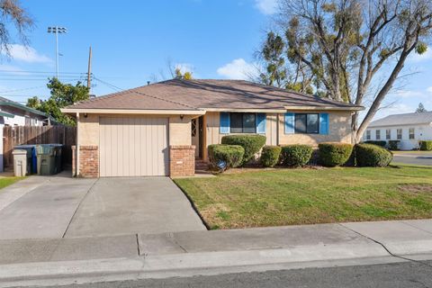 3541 Kroy Way, Sacramento, CA 95820 - MLS#: 225009775