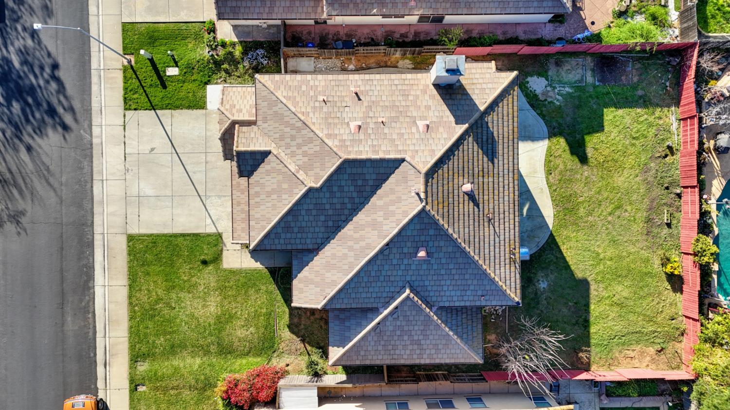 11833 Blushing Circle