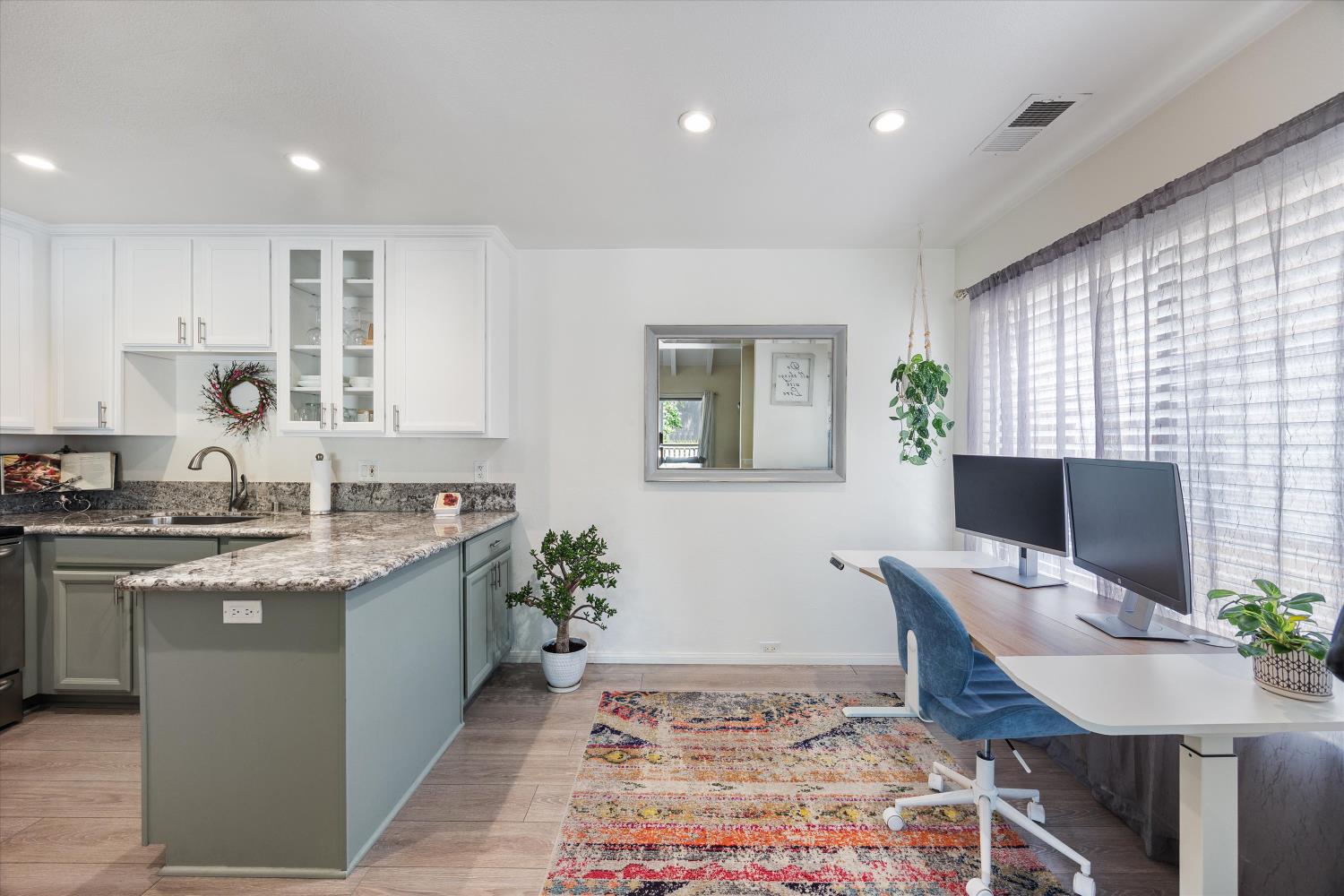 511 Woodside Oaks 8