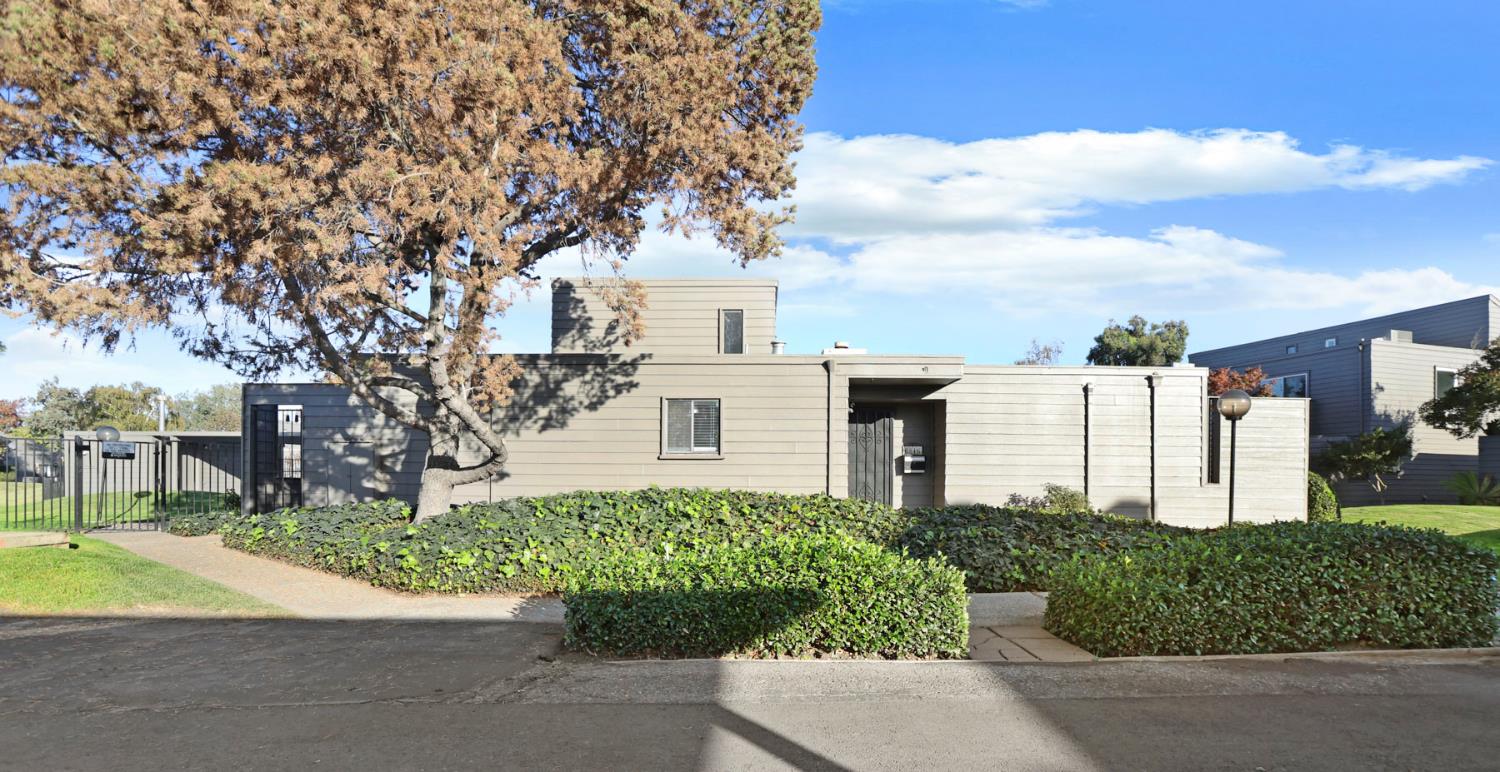 6816 Cumberland Place