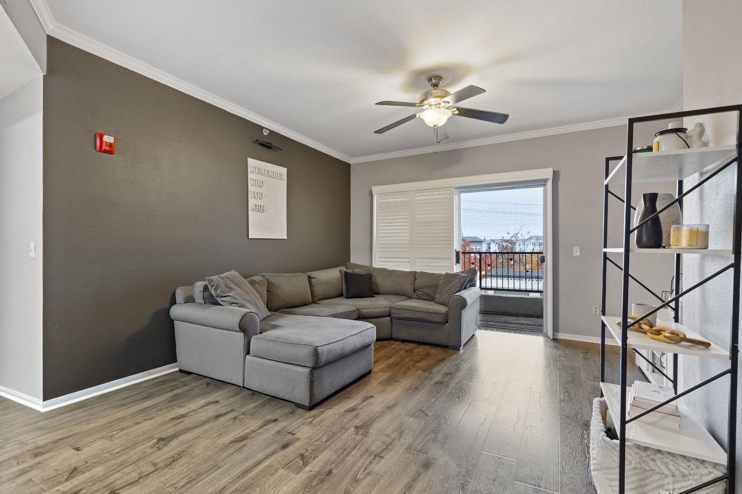 701 Gibson Drive 927