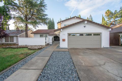 172 Oakmeade Court, Vacaville, CA 95687 - MLS#: 325012552