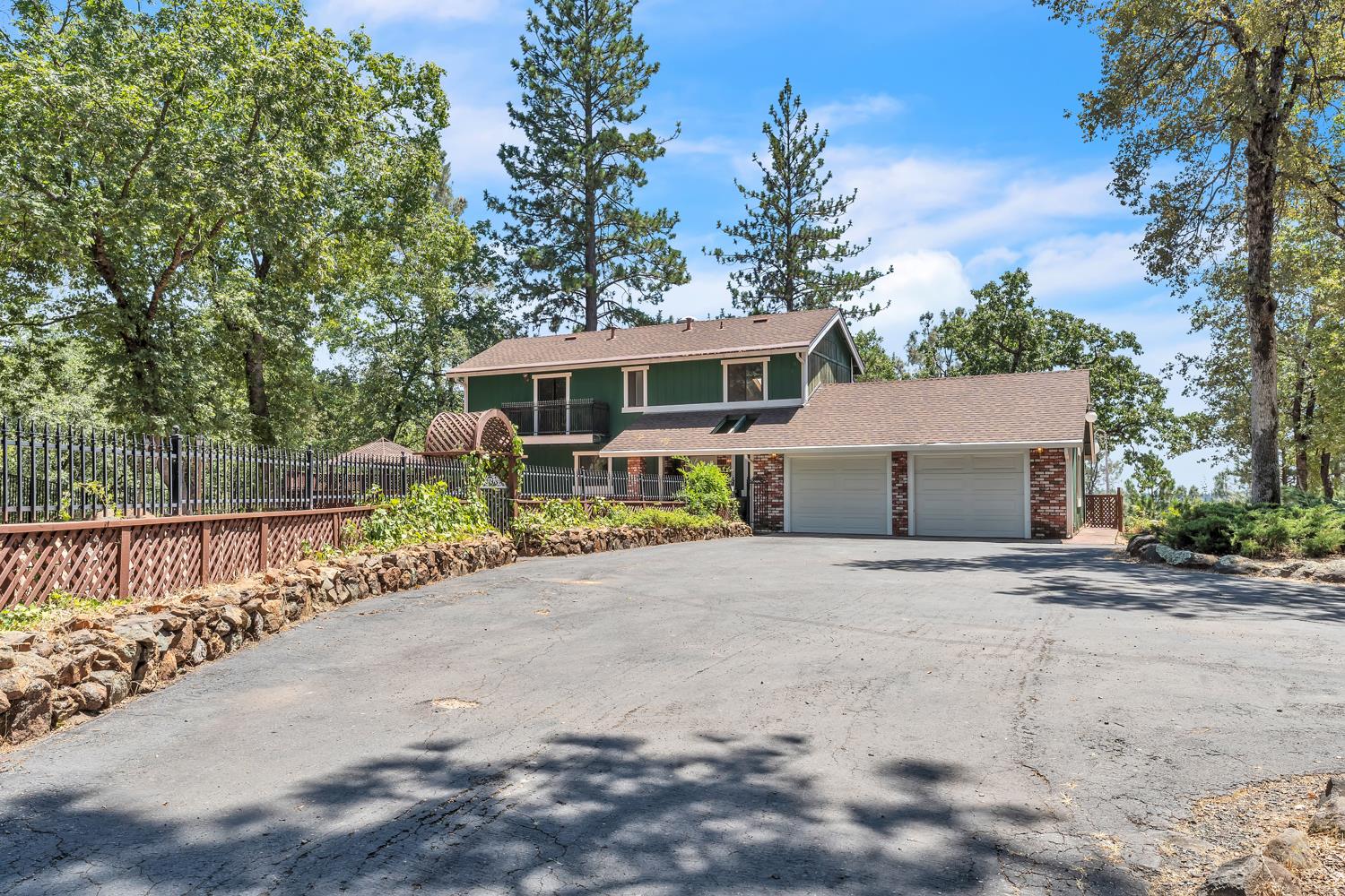 1490 Sage Road