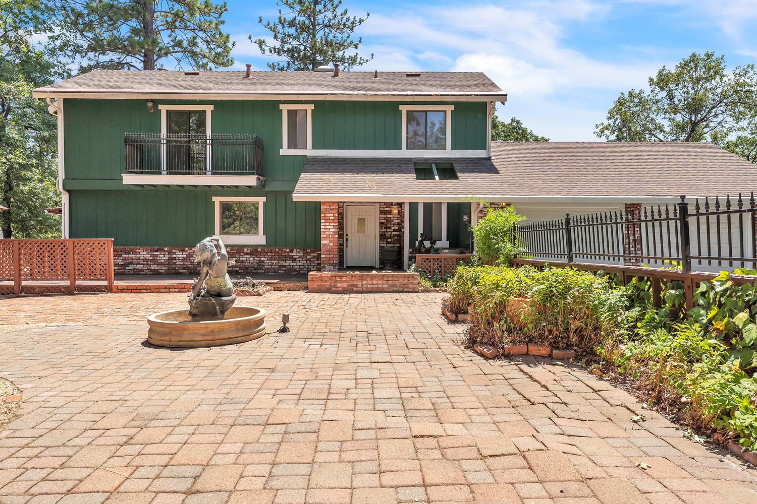 1490 Sage Road