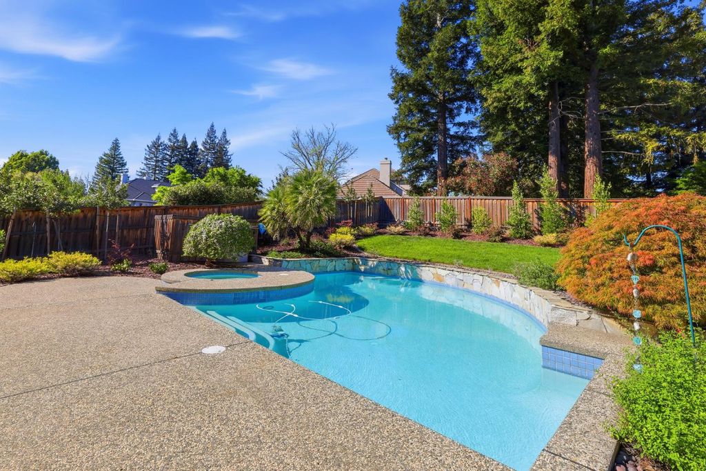 Photo of 4330 Hale Ranch Lane, Fair Oaks, CA 95628 (MLS # 226032432)