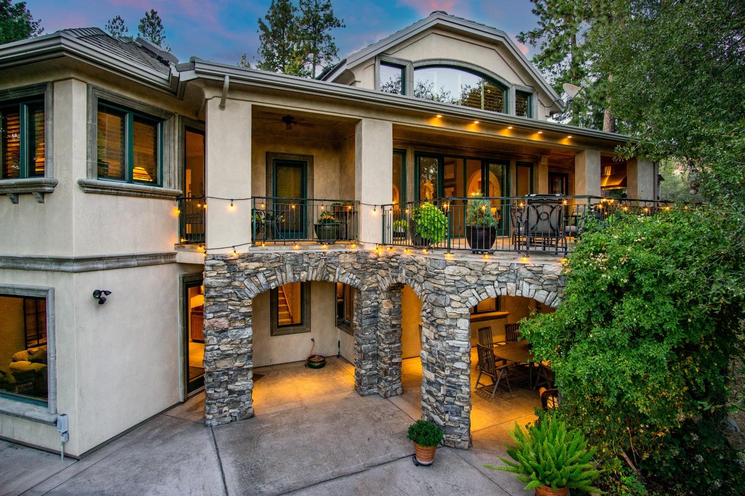 1461 Lodge View Drive