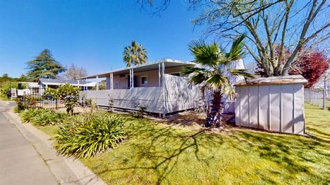 12 Commodore Court, Sacramento, CA 95838 - MLS#: 225036357
