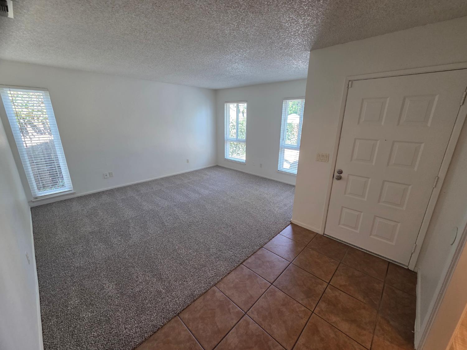 5689 Andrea Boulevard
