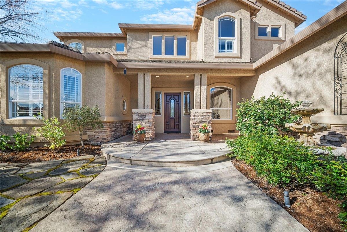 9133 Cedar Ridge Drive