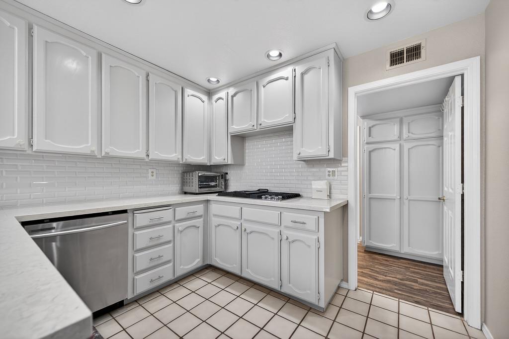 111 Cool Springs Court