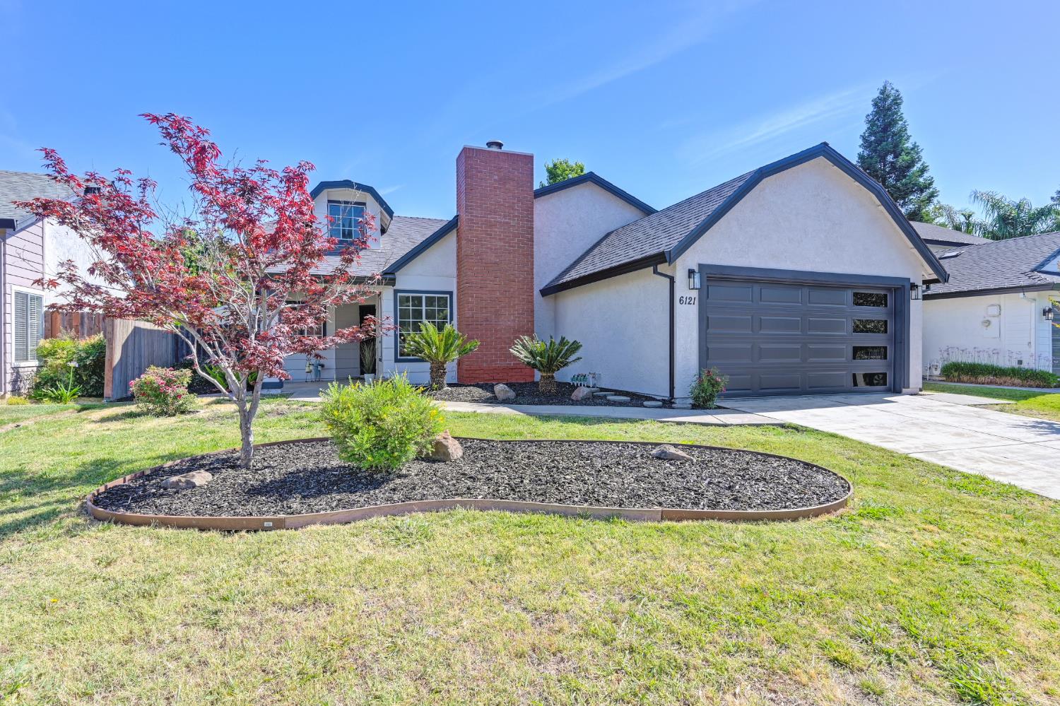 6121 Ebonywood Court