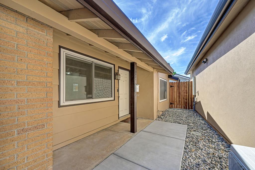 5924 Deary Way