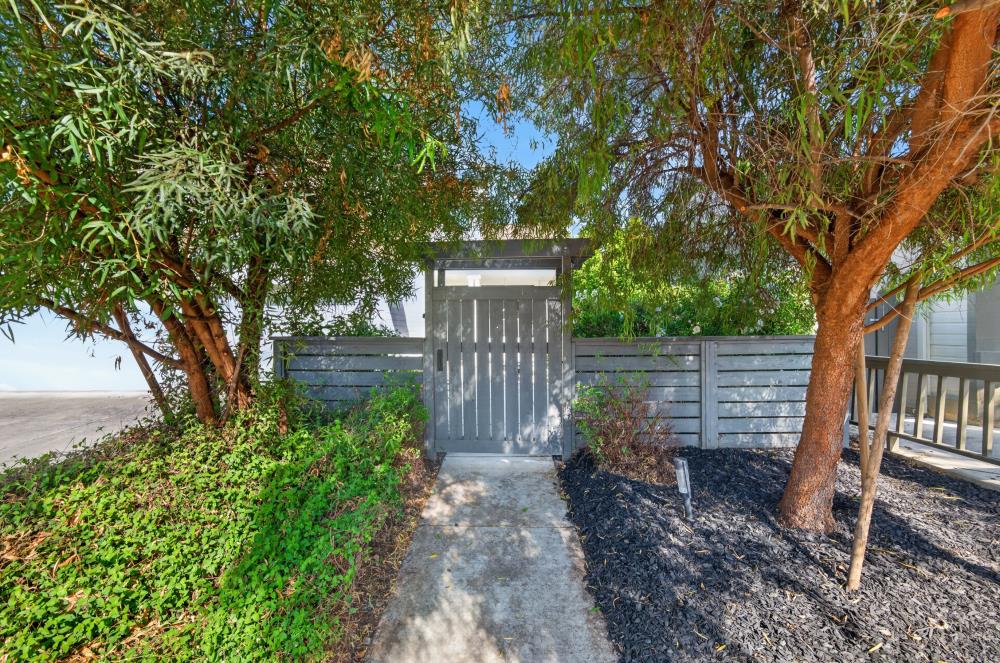 14 Hiller Court