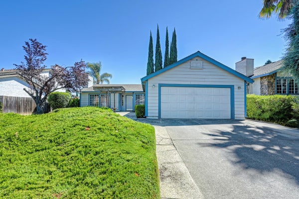 1400 PEBBLEWOOD DR, SACRAMENTO, CA 95833 - Image 2052dc134d6df41cbeb3a1bb246268ea/3212213536
