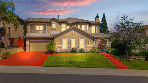 1876 Grazziani Way Roseville CA 95661