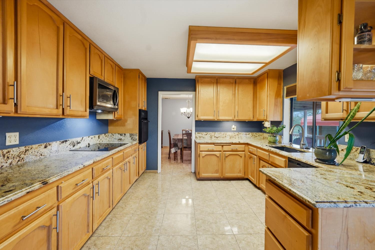 5557 Everglade Trail