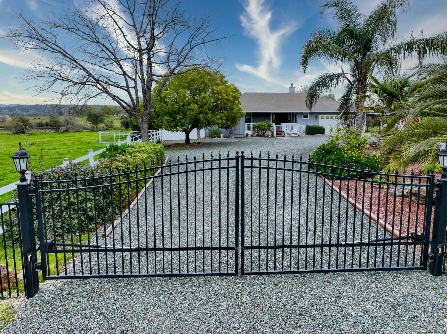 5557 Everglade Trail