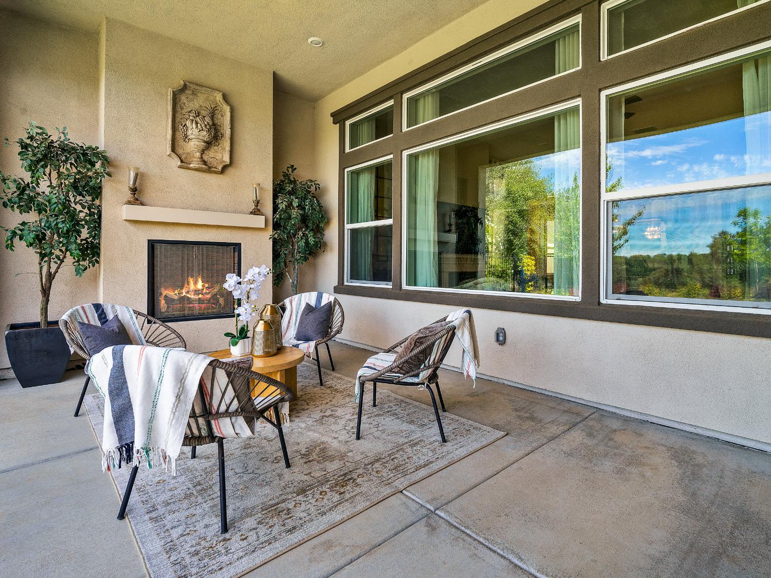 El Dorado Hills, California 95762, United States, 3 Bedrooms Bedrooms, ,4 BathroomsBathrooms,Residential,Pending,191443