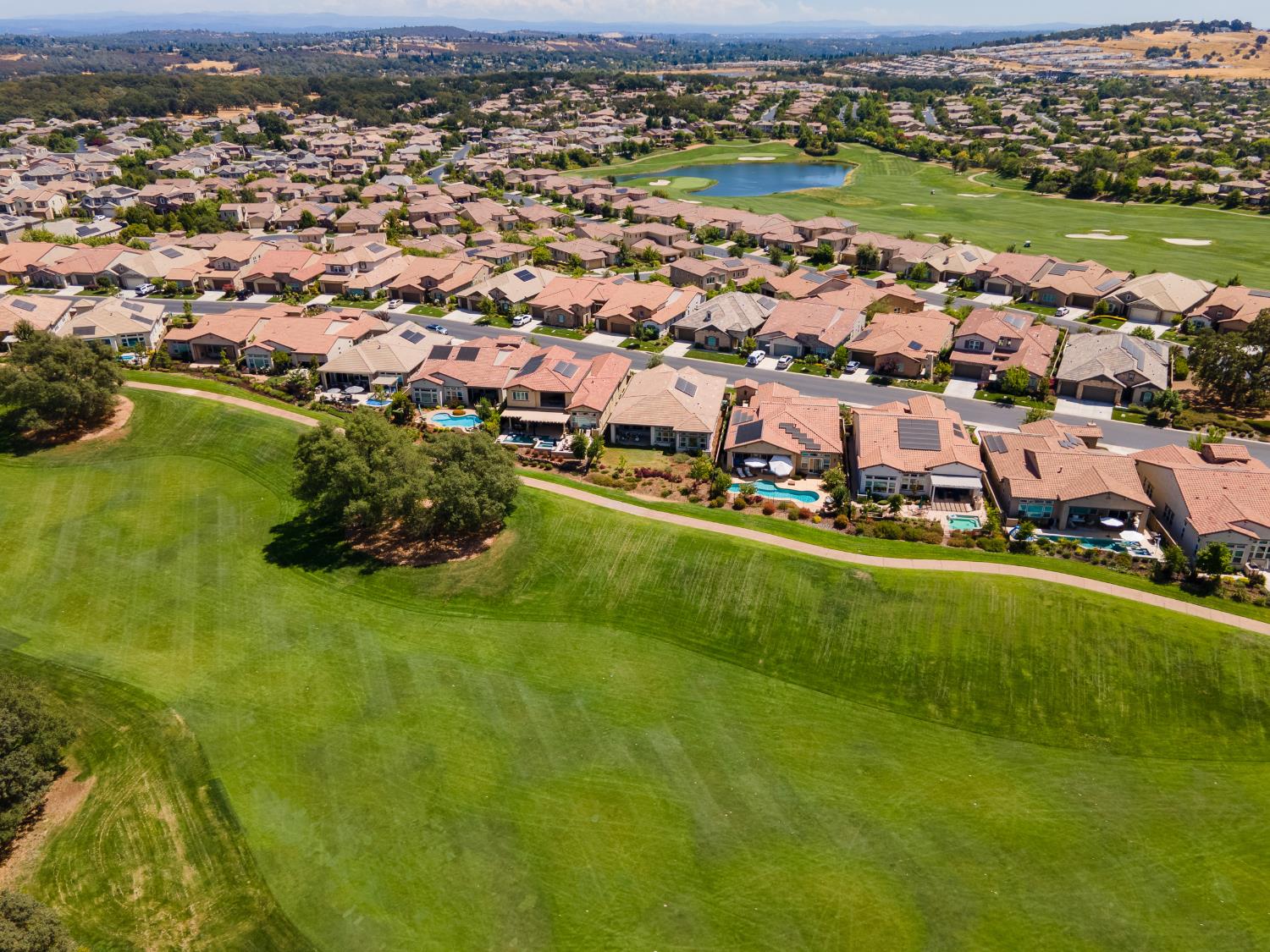 El Dorado Hills, California 95762, United States, 3 Bedrooms Bedrooms, ,4 BathroomsBathrooms,Residential,Pending,191443