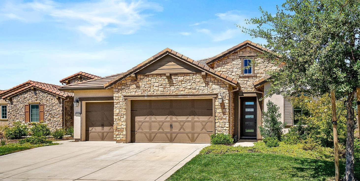 El Dorado Hills, California 95762, United States, 3 Bedrooms Bedrooms, ,4 BathroomsBathrooms,Residential,Pending,191443