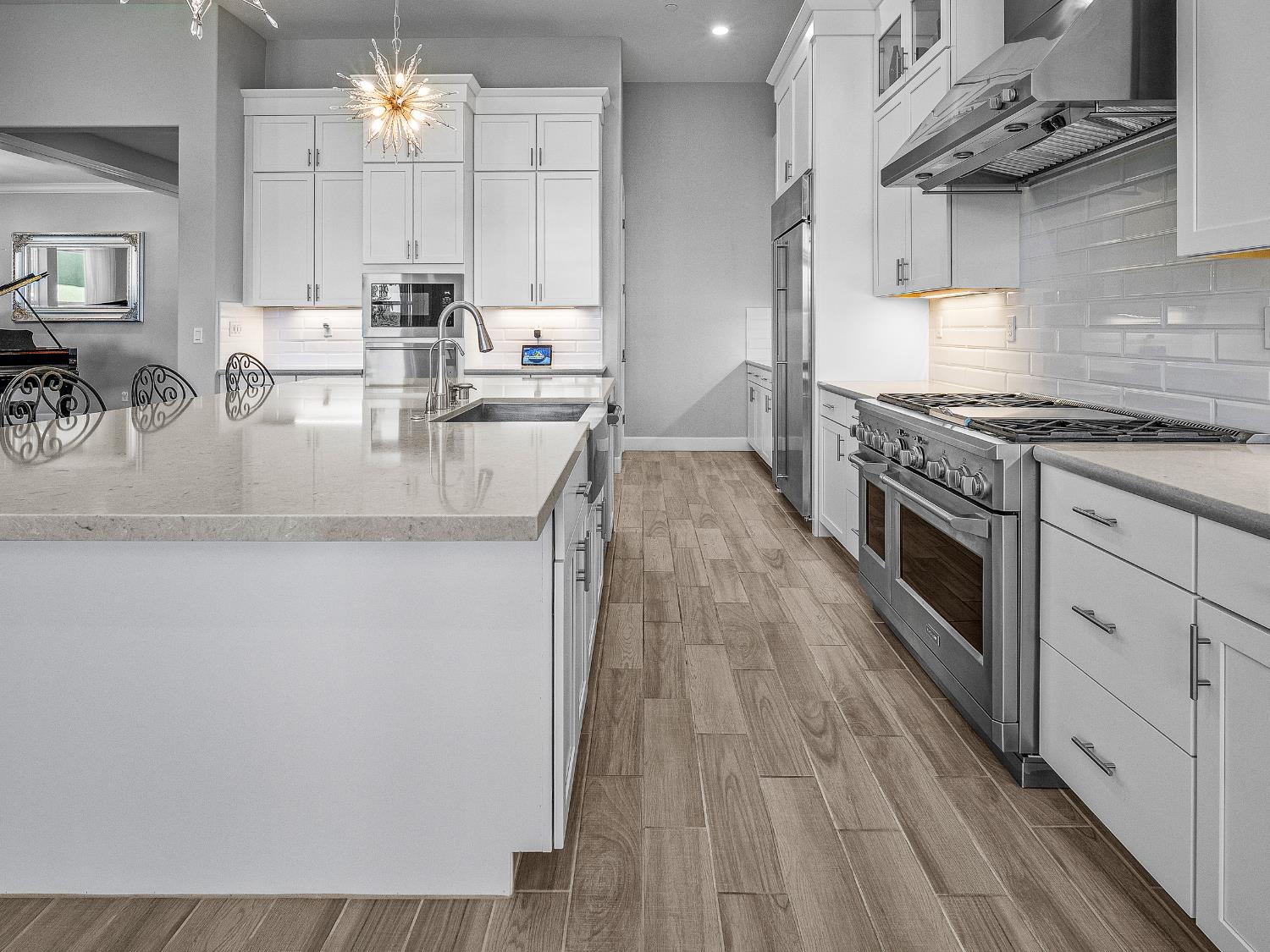 El Dorado Hills, California 95762, United States, 3 Bedrooms Bedrooms, ,4 BathroomsBathrooms,Residential,Pending,191443