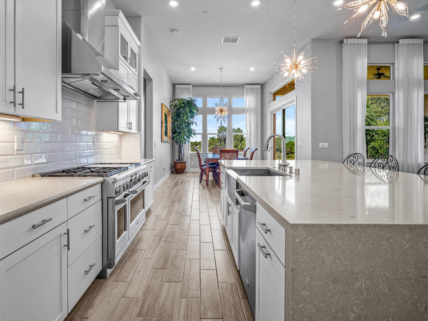 El Dorado Hills, California 95762, United States, 3 Bedrooms Bedrooms, ,4 BathroomsBathrooms,Residential,Pending,191443