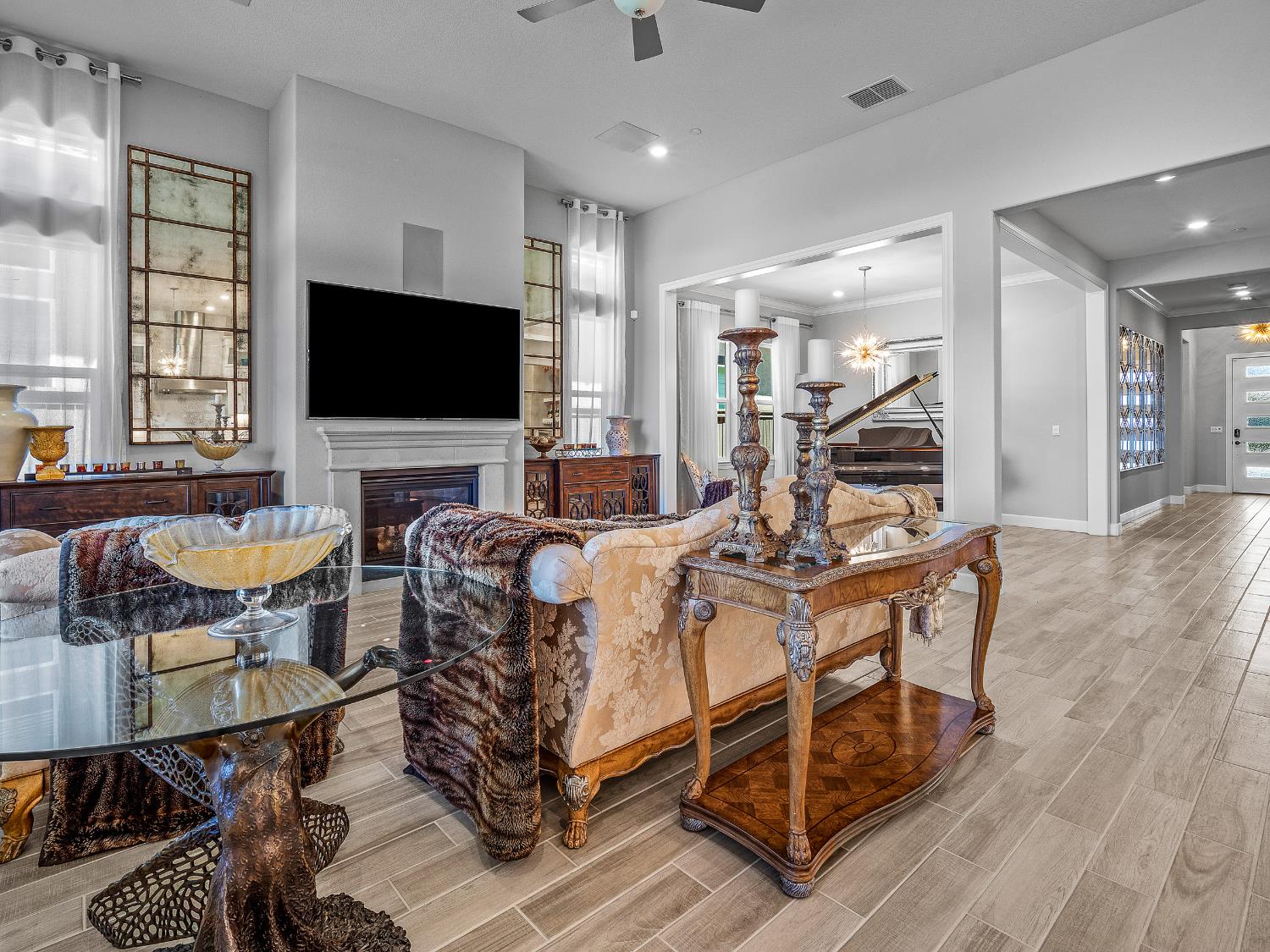 El Dorado Hills, California 95762, United States, 3 Bedrooms Bedrooms, ,4 BathroomsBathrooms,Residential,Pending,191443