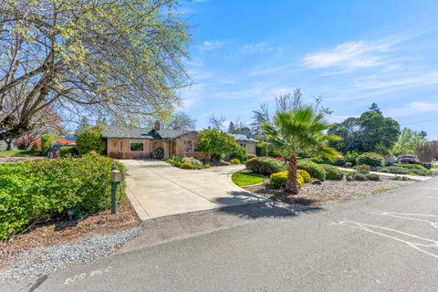 4015 Bonanza Way Loomis CA 95650