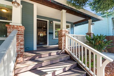 3217 Y Street Sacramento CA 95817